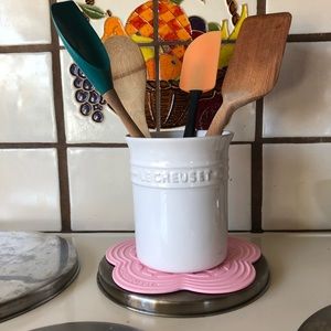 Le Creuset Utensil holder